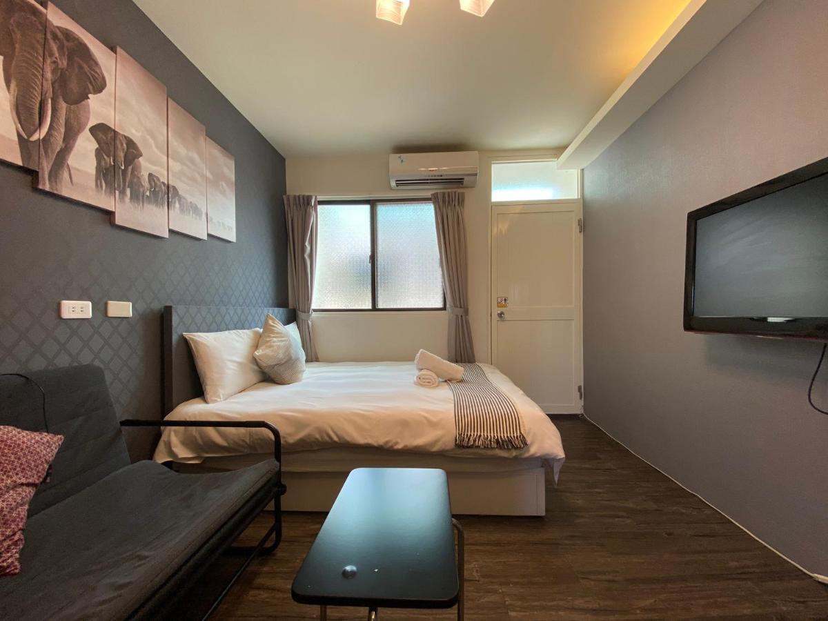 逢甲住宿 無接觸 自助入住 Taichung Luaran gambar